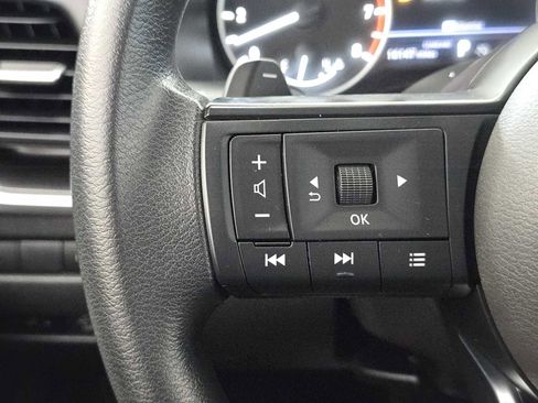 Used 2024 Nissan Rogue SV image 25