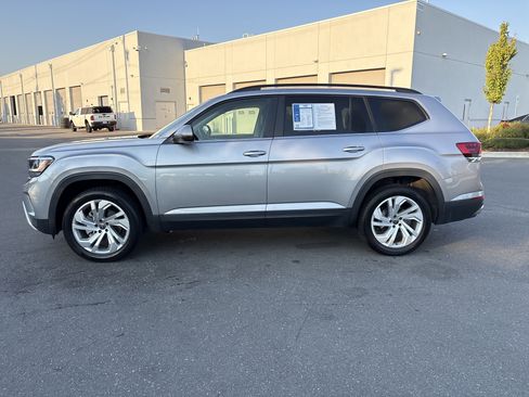 Used 2023 Volkswagen Atlas SE AWD/4WD image 6