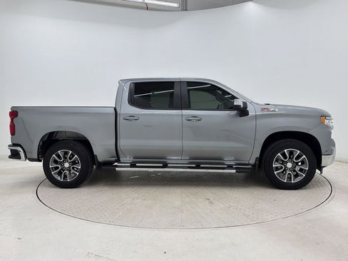Used 2025 Chevrolet Silverado 1500 LT w/ Z71 Off-Road Package AWD/4WD image 8