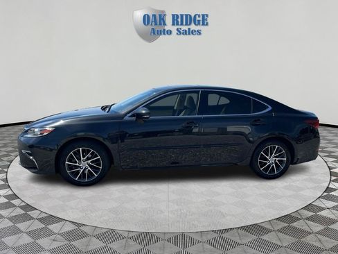 Used 2016 Lexus ES 350 w/ Luxury Package w/Wood Trim FWD image 8