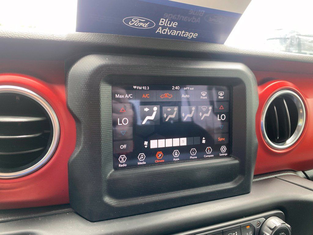 Used 2020 Jeep Gladiator Rubicon AWD/4WD image 18