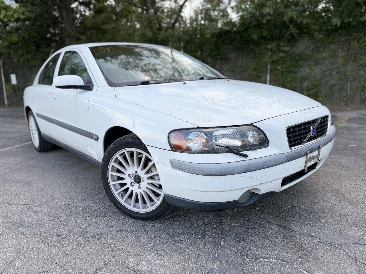 Used 2004 Volvo S60 2.5T FWD image 1
