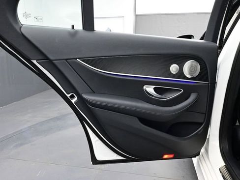 Used 2023 Mercedes-Benz E 350 Sedan image 12