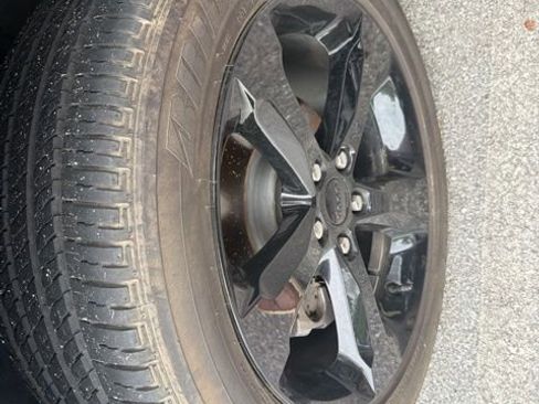 Used 2024 Jeep Grand Cherokee Altitude AWD/4WD image 12