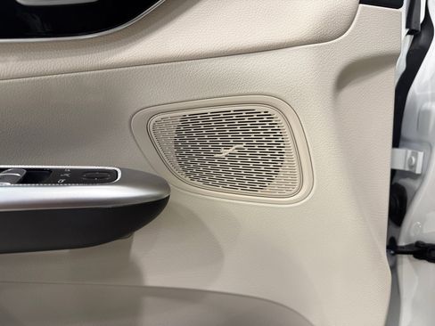 Certified 2026 Mercedes-Benz GLC 300 4MATIC image 27