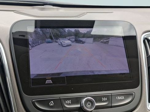 Used 2024 Chevrolet Malibu LT FWD image 21