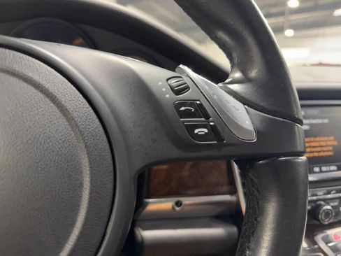 Used 2011 Porsche Panamera 4 image 32