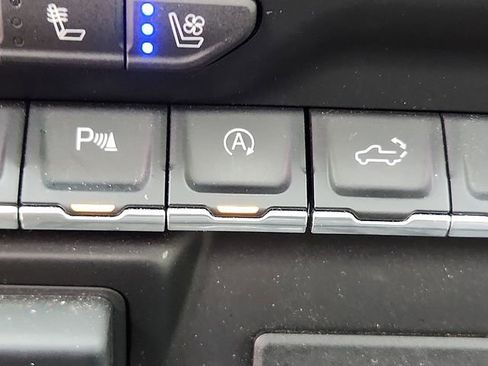 Used 2019 Chevrolet Silverado 1500 High Country w/ Z71 Off-Road Package image 25