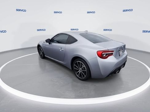 Used 2017 Toyota 86 image 6