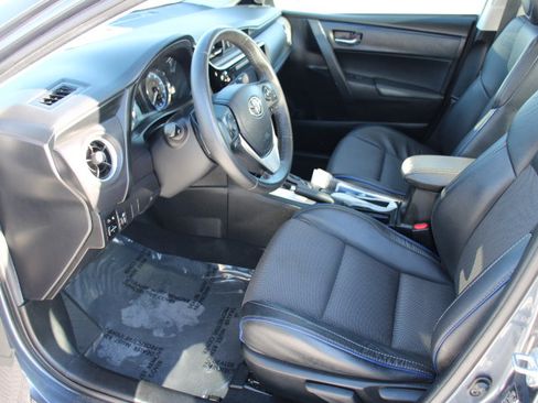 Used 2017 Toyota Corolla SE image 11