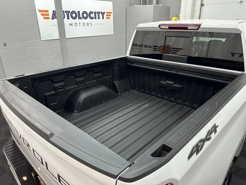 Used 2025 Chevrolet Silverado 1500 RST AWD/4WD image 11