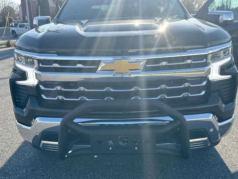 Used 2023 Chevrolet Silverado 1500 LTZ image 28