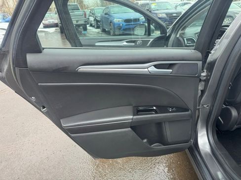 Used 2014 Ford Fusion Titanium image 31