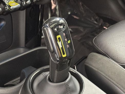 Used 2023 MINI Cooper SE image 16