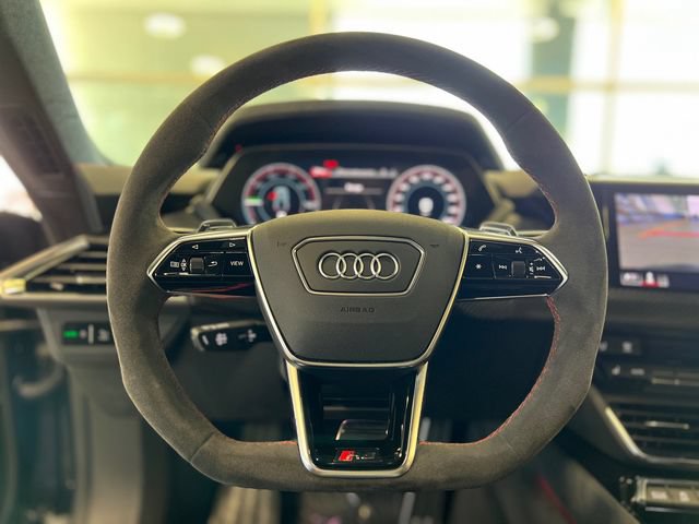 Used 2022 Audi RS e-tron GT AWD/4WD image 20