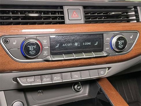 Used 2022 Audi A5 2.0T Premium Plus image 31