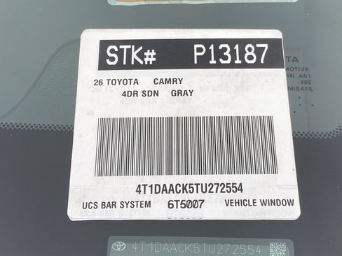 Used 2026 Toyota Camry XSE FWD image 30