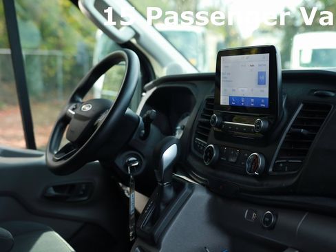 Used 2023 Ford Transit 350 XLT image 16