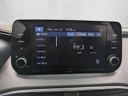 Used 2022 Hyundai Santa Fe SEL w/ Convenience Package FWD image 17