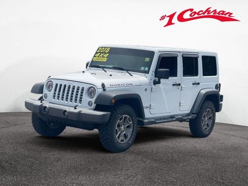 Used 2018 Jeep Wrangler Unlimited Rubicon w/ Cold Weather Group AWD/4WD image 31
