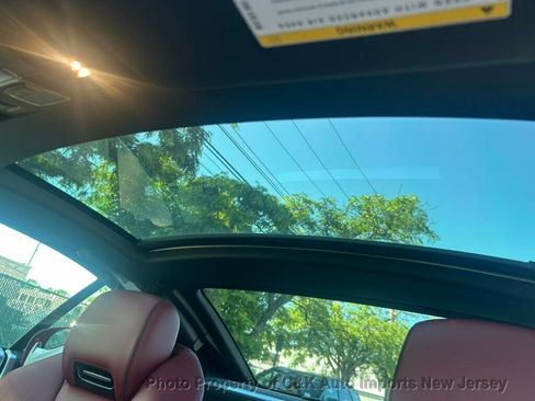 Used 2018 Mercedes-Benz SL 550 image 61