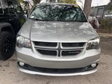 Used 2018 Dodge Grand Caravan GT image 2