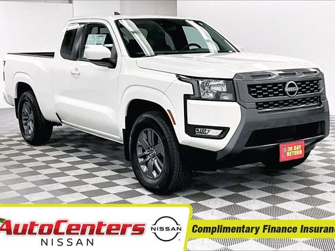 New 2025 Nissan Frontier SV w/ SV Convenience Package RWD image 1