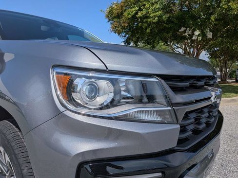Used 2021 Chevrolet Colorado Z71 w/ Safety Package AWD/4WD image 10