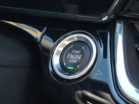 Used 2025 Chevrolet Trax RS w/ Driver Confidence Package image 25