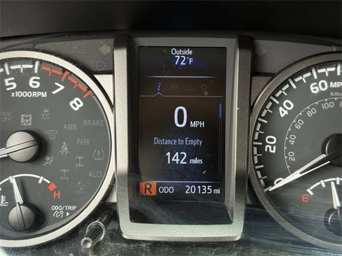 Used 2020 Toyota Tacoma TRD Sport w/ Technology Package image 14