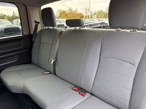 Used 2018 RAM 3500 Tradesman w/ Chrome Appearance Group image 23