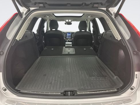 Used 2023 Volvo XC60 B5 Plus w/ Climate Package image 23