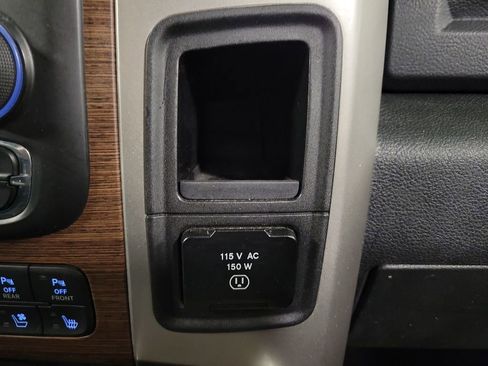 Used 2017 RAM 2500 Laramie image 17