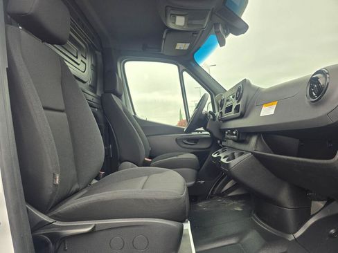 New 2026 Mercedes-Benz Sprinter 2500 image 21