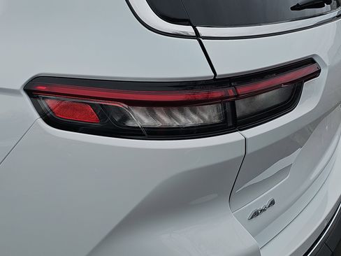 New 2026 Jeep Grand Cherokee L Laredo image 34