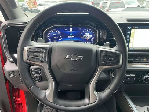 Used 2024 Chevrolet Silverado 1500 LT Trail Boss w/ Convenience Package II AWD/4WD image 21