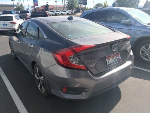 Used 2016 Honda Civic Touring image 3