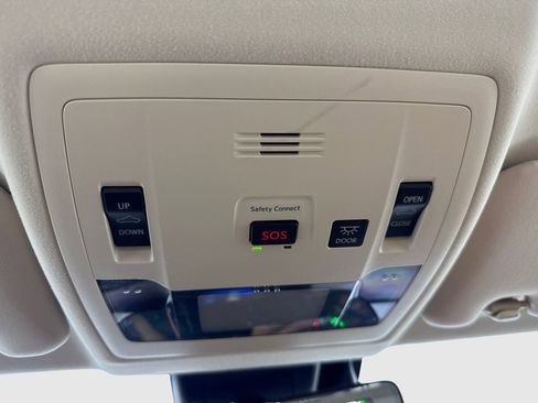 Used 2018 Lexus ES 350 w/ Premier Package FWD image 35