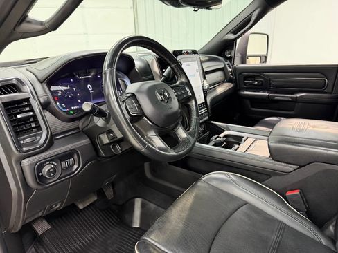 Used 2023 RAM 2500 Limited image 12