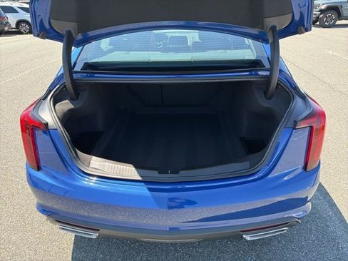 Used 2021 Cadillac CT5 Luxury w/ Cold Weather Package image 8