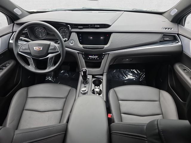 Used 2026 Cadillac XT5 Premium Luxury w/ Driver Assist Package AWD/4WD image 9