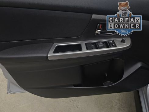 Used 2014 Subaru Crosstrek 2.0i Premium AWD/4WD image 25
