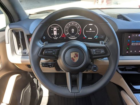 New 2026 Porsche Cayenne image 15