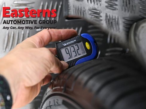 Used 2021 Hyundai Elantra SEL w/ Convenience + Premium Package FWD image 27