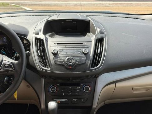 Used 2017 Ford Escape SE image 13