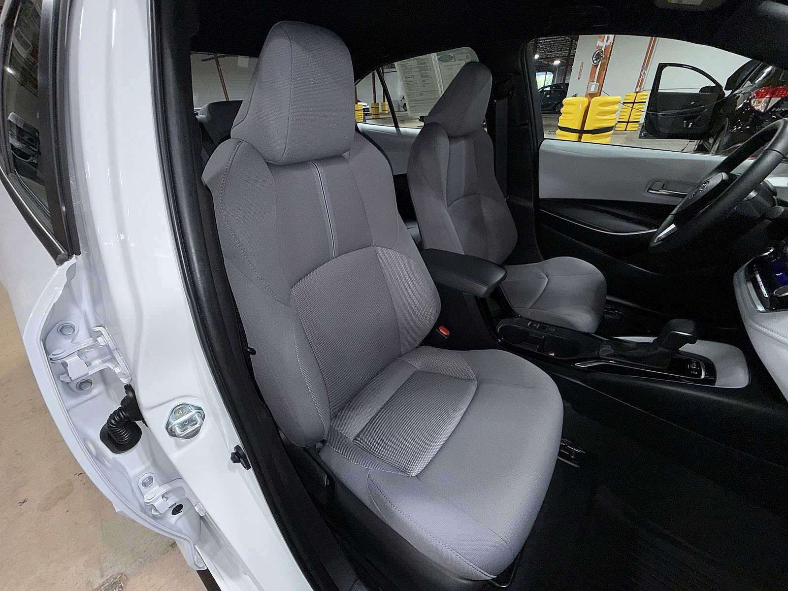 Used 2024 Toyota Corolla SE FWD image 16