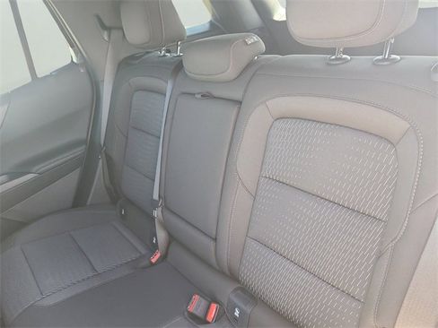 New 2026 Chevrolet Equinox LT image 9