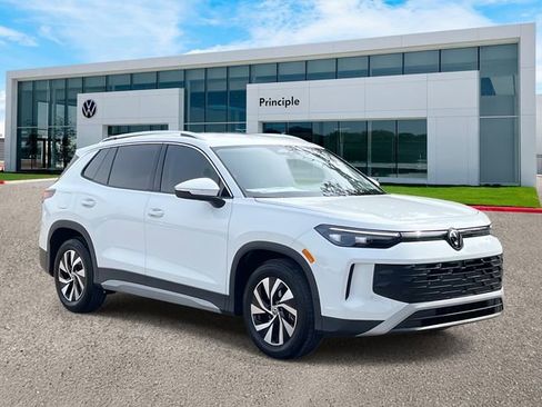 New 2026 Volkswagen Tiguan S FWD image 2