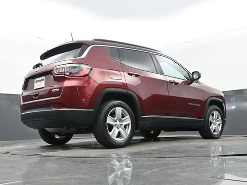 Used 2022 Jeep Compass Latitude w/ Convenience Group FWD image 26