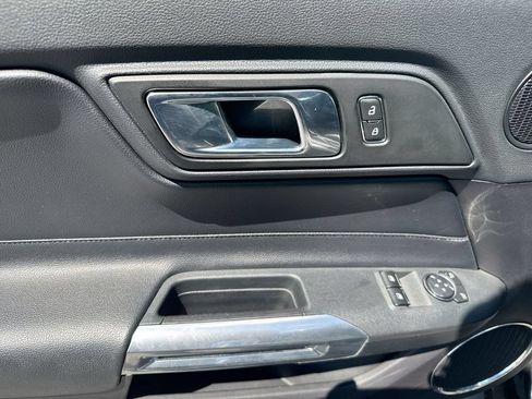 Used 2018 Ford Mustang GT Premium RWD image 20